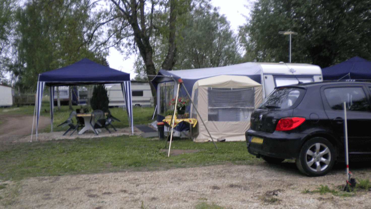 Emplacement nu au camping